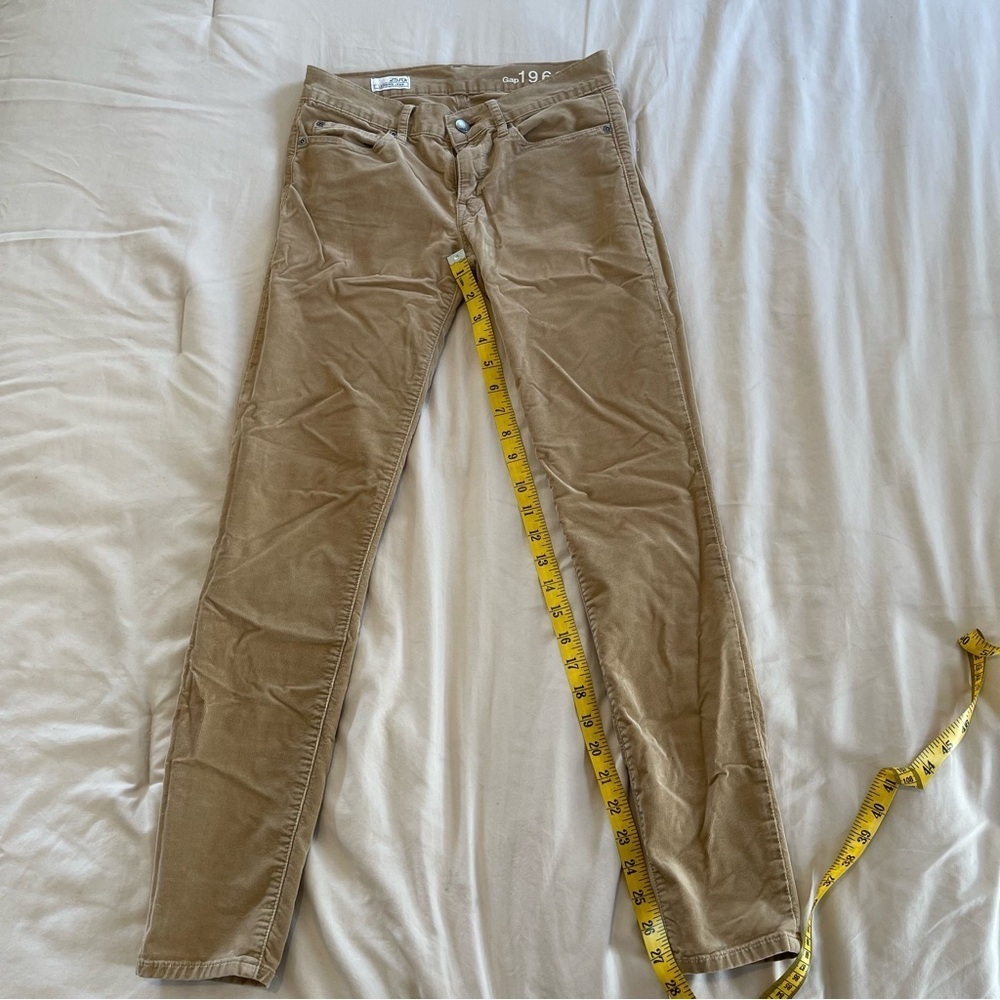 GAP Women’s Corduroy Khaki Pants Size 25